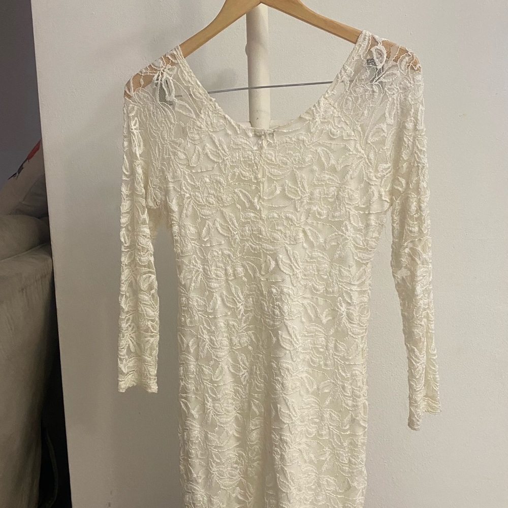 Dress - Picture 4 of 7